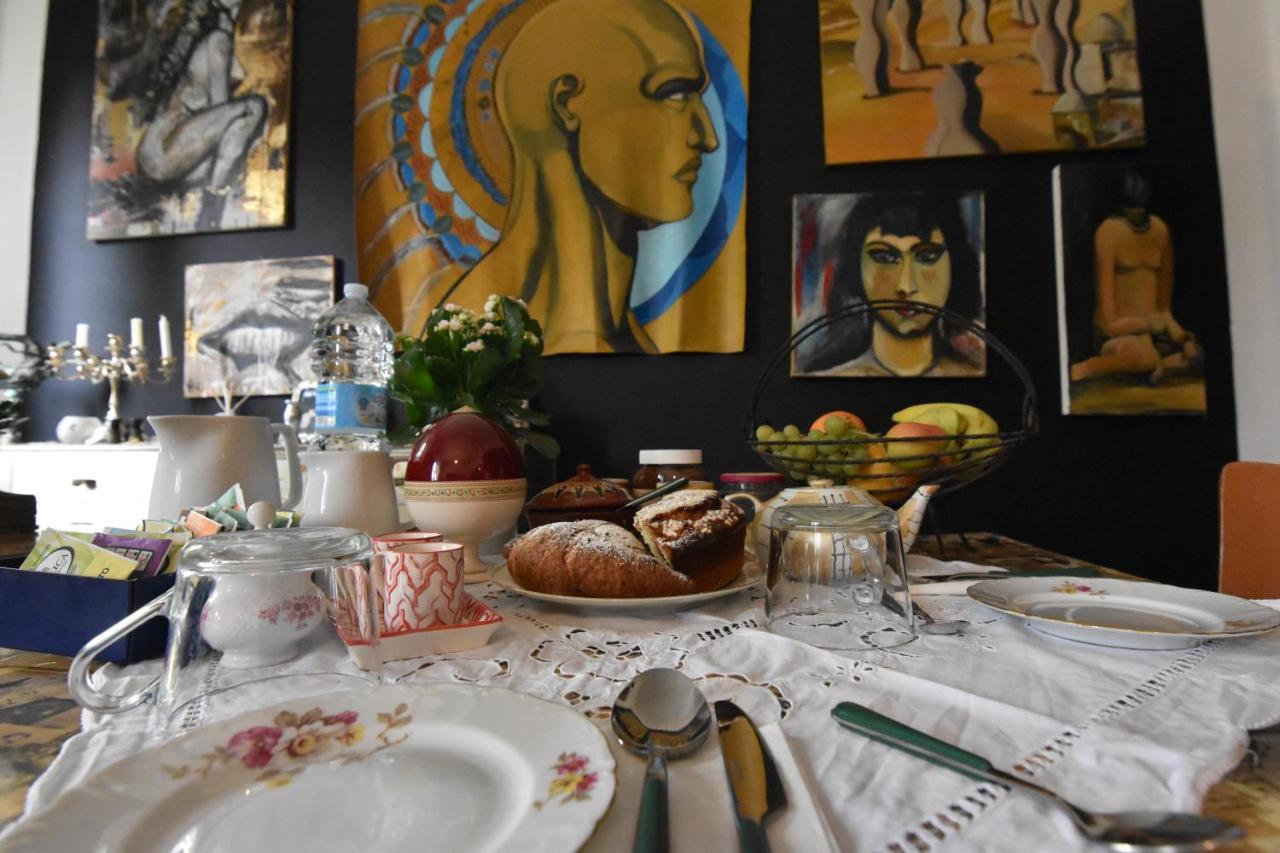 Bed and Breakfast A Casa dell'Artista ViKi Jesi Esterno foto