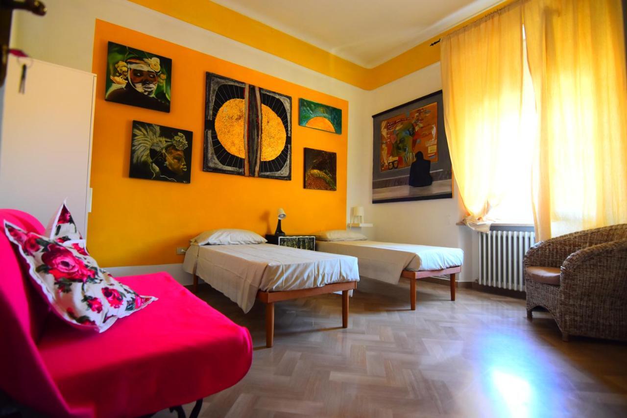 Bed and Breakfast A Casa dell'Artista ViKi Jesi Esterno foto